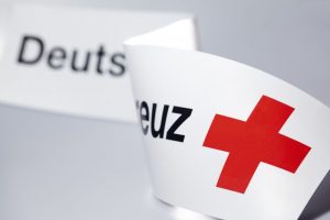 Banner Deutsches Rotes Kreuz aus Papier